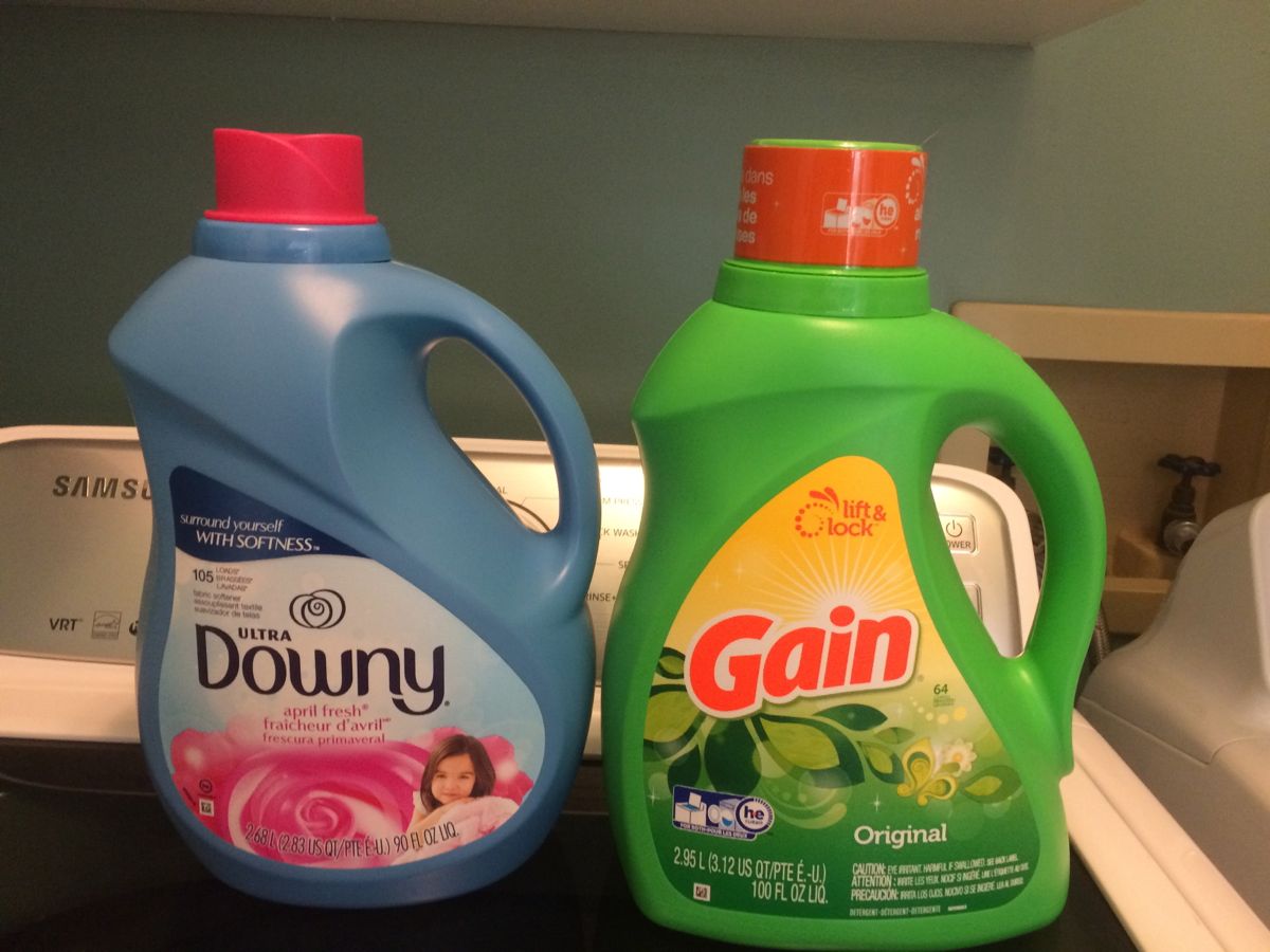 In my defense, these bottles look very similar, and the Downy make it really hard to find the text that actually tells you it is fabric softener instead of laundry detergent. Can you find the tiny words?